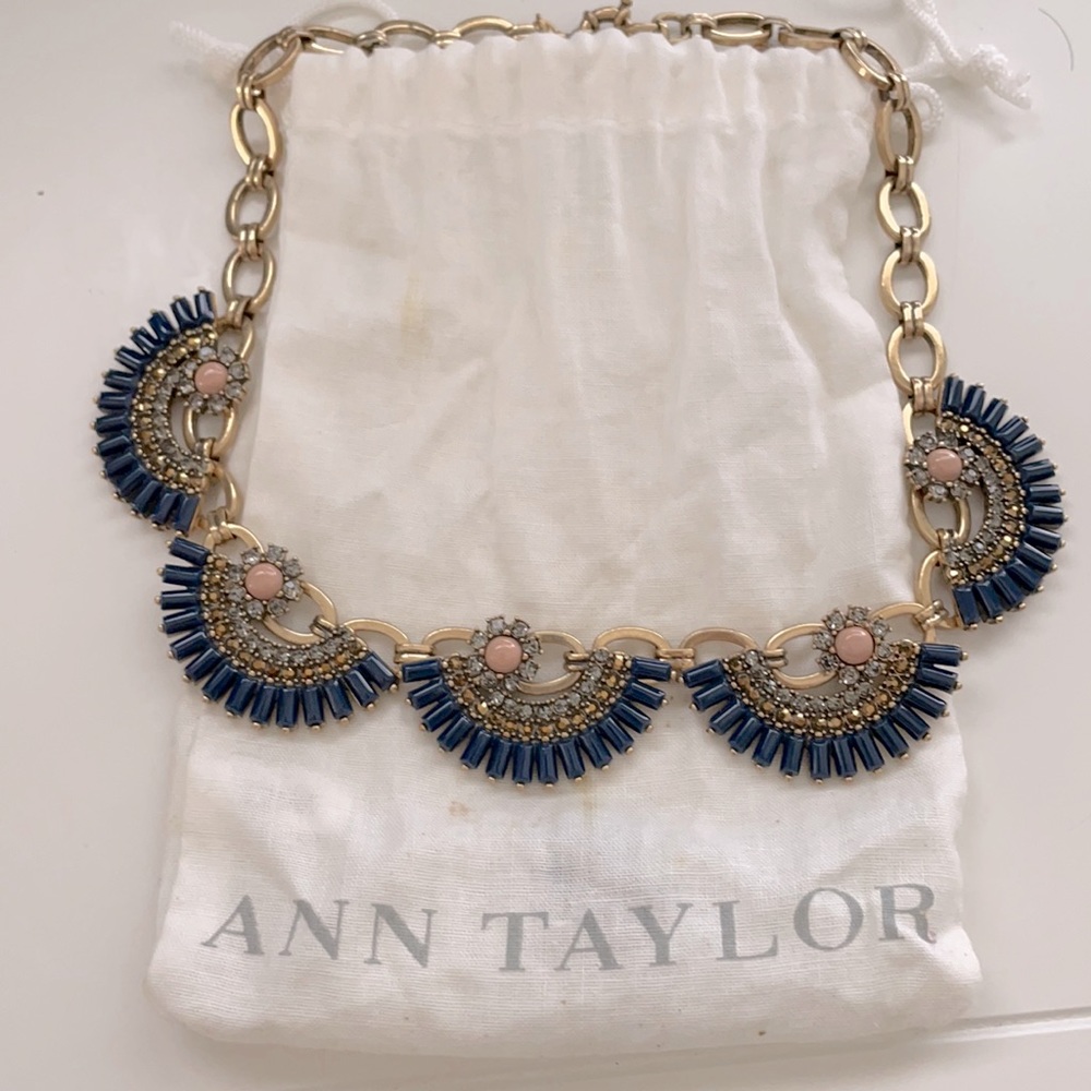 Ann Taylor blue fan necklace